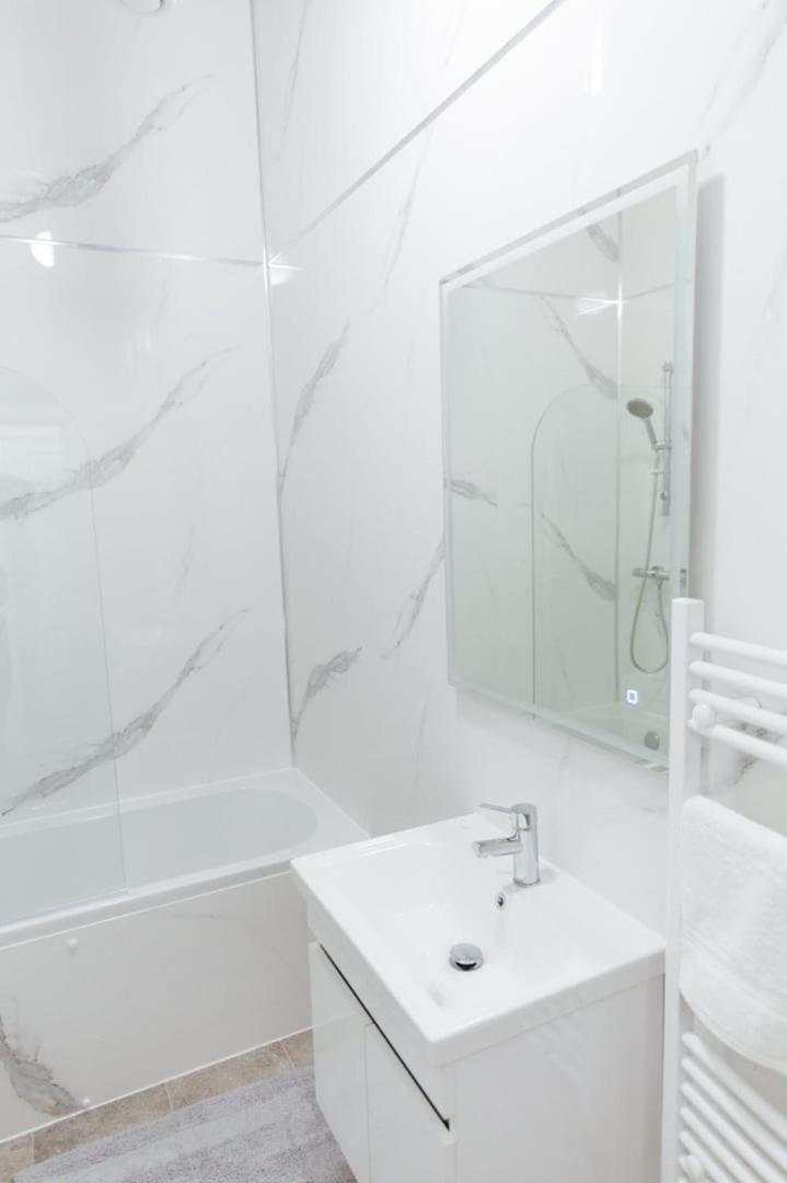 Stylish Comfort In London ฟินชืลีย์ ภายนอก รูปภาพ